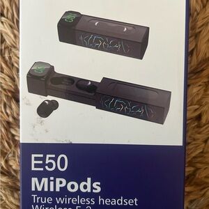 True Grit MiPods E50 Wireless Headset - Black and Blue